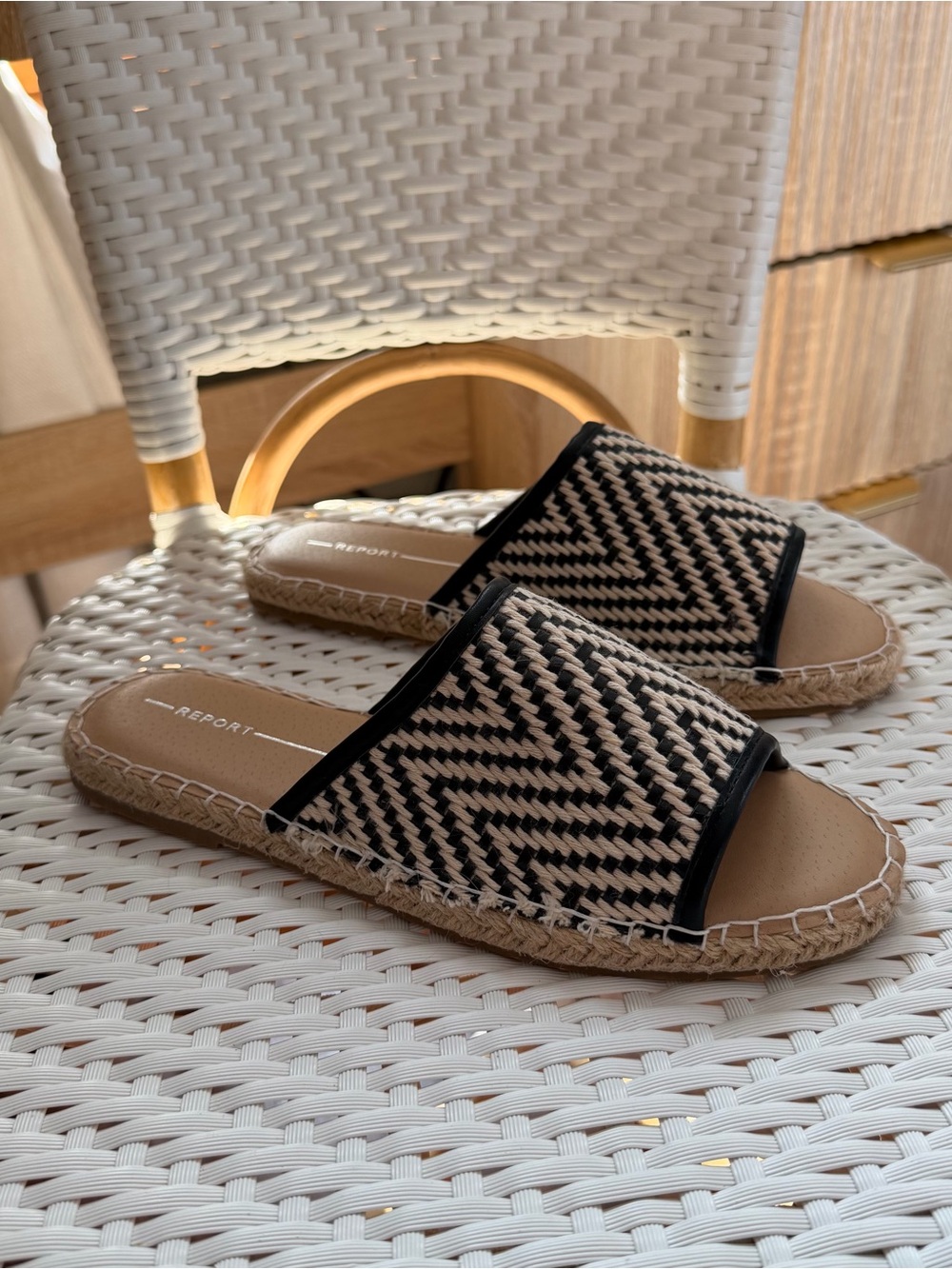 Report Claude Black and Beige Woven Espadrille Slide Sandals